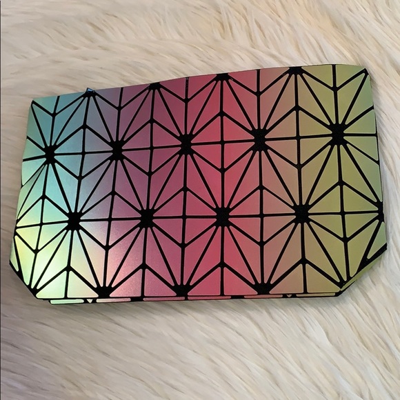 Handbags - 🎀 Rainbow Luminescent Origami Cross Body Clutch